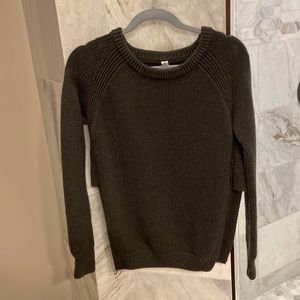 Very cute grey Lululemon sweater